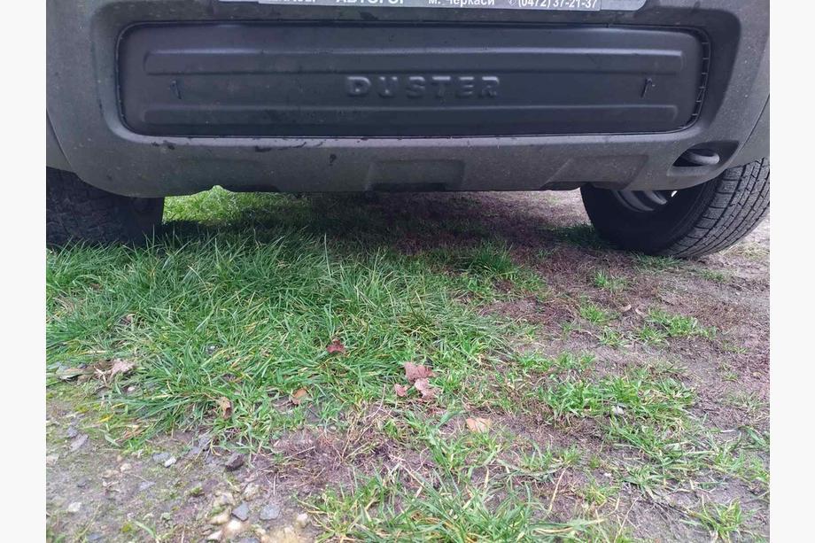 Dacia Duster 2008–2018 Winter onderste grille-afdekking Foto 2