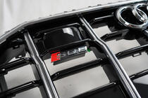 Audi Q8 2018– Voorgrille SQ-Style (2018-2023, zwart met chroom) foto 9