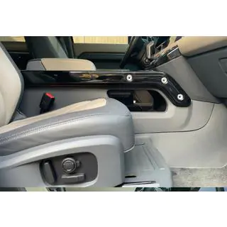 Zwarte dashboard sierlijsten Land Rover Defender 2019– foto 3