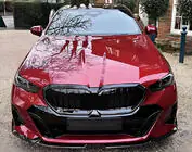 BMW 5/i5 Serie G60/G60E/G61 2023– Bodykit set Gloss Black (voor M-Sport) foto 4