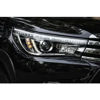 Voorkoplampen OEM V2 2015-2019 (voor xenonlamp of LED, 2 stuks) foto 1