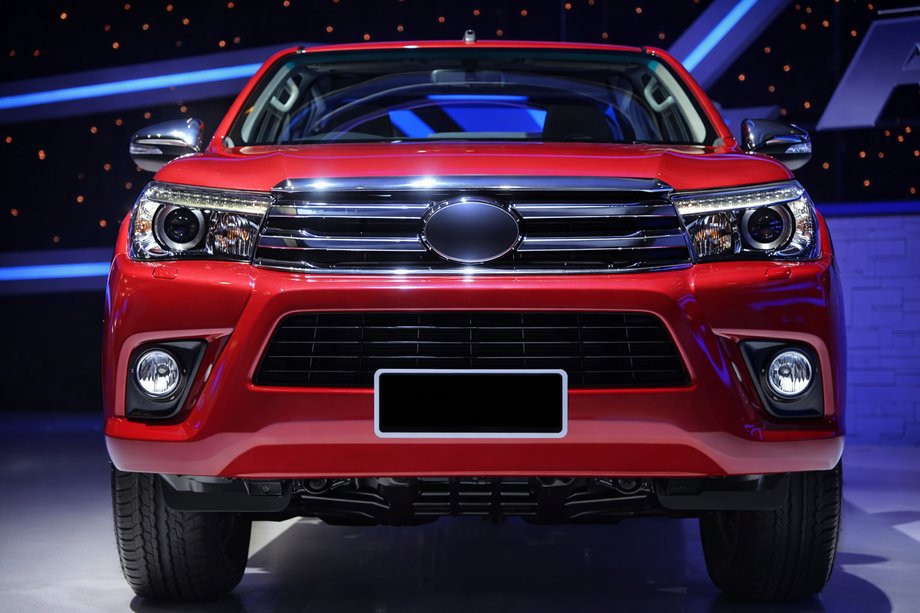 Toyota Hilux 2015– Voorkoplampen OEM V2 2015-2019 (voor xenonlamp of LED, 2 stuks) Foto 2