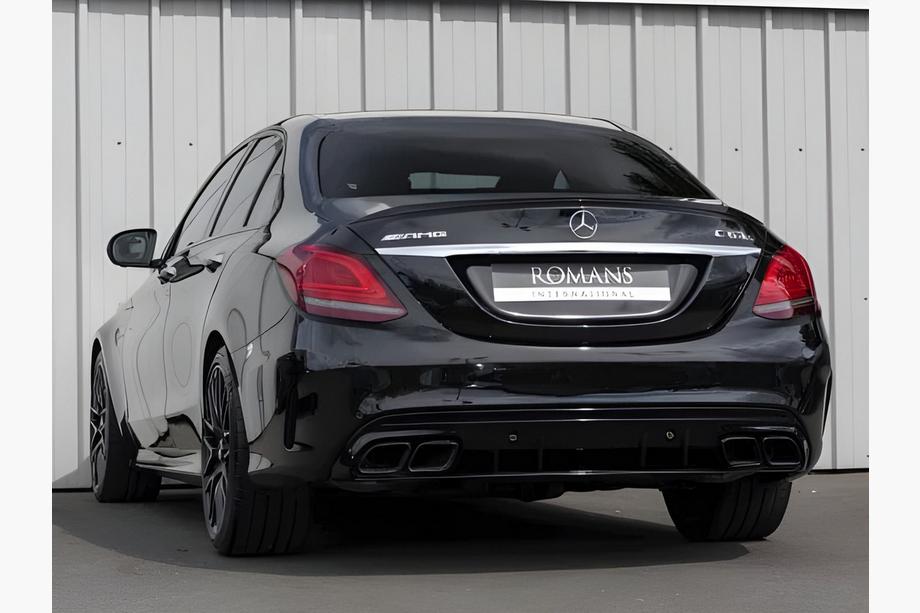 Mercedes C-klasse W205 2014–2021 Achterdiffuser met uitlaatsierstukken, zwart (C63 design 2018-2021) Image