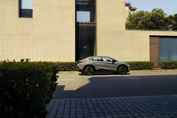 Review van de elektrische crossover Volkswagen ID. UNYX Foto 4