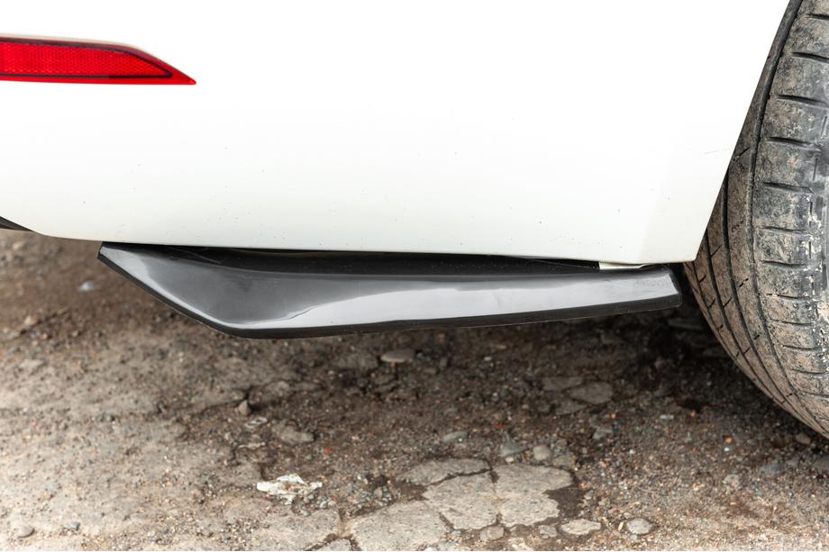 Universele Flap-extensions voor achterbumper type-A (2 stuks, hoogglans zwart, ABS-kunststof) Foto 1