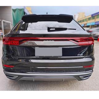Carbon afdekking boven de kentekenplaat (2019-2022, Carbon) Audi Q8 2018– foto 2