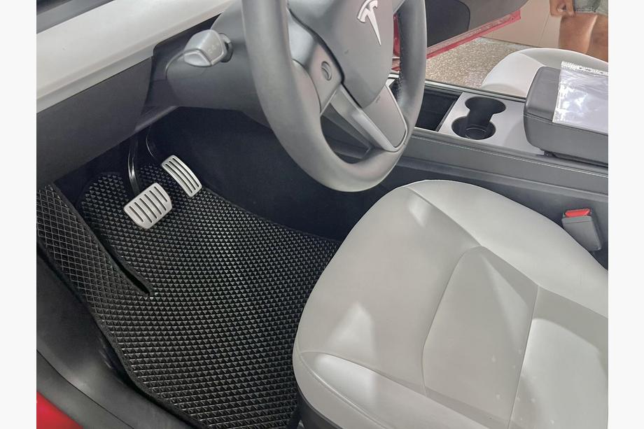 Tesla Model Y 2020– EVA automatten voor het interieur (2020-2024, Zwart) Image