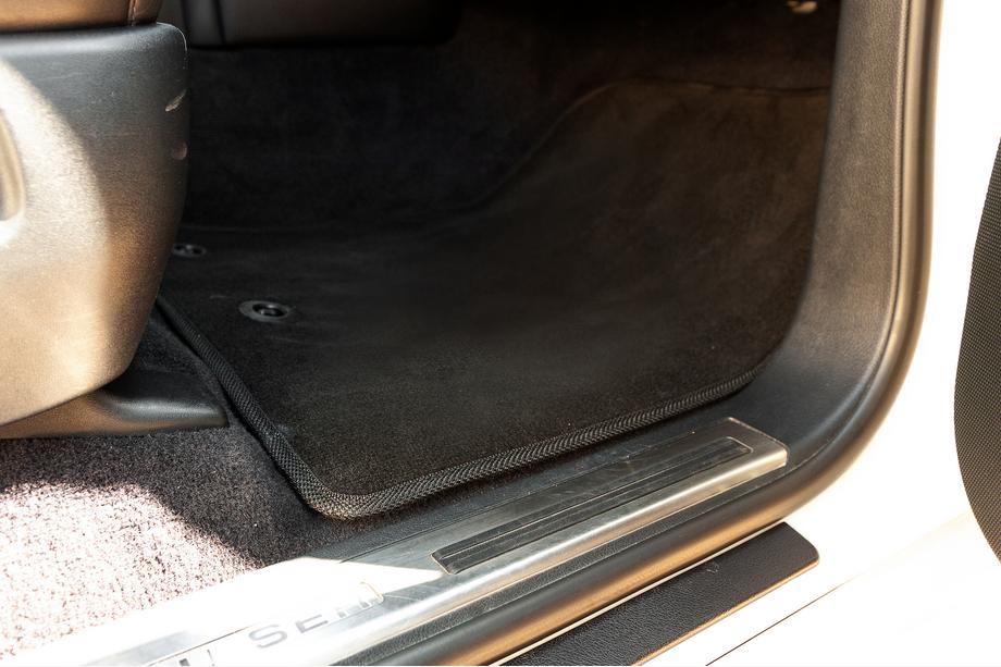 Toyota Land Cruiser 200 2007–2021 Premium textiel automatten V-2 (2012-2021, zwart) Foto 10