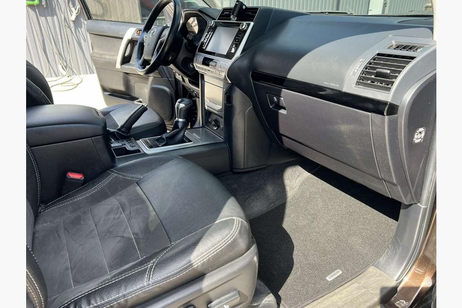 Toyota Land Cruiser Prado 150 2009–2023 Textiele automatten Classic (zwart) 7-zits, 2009-2013 Foto 2