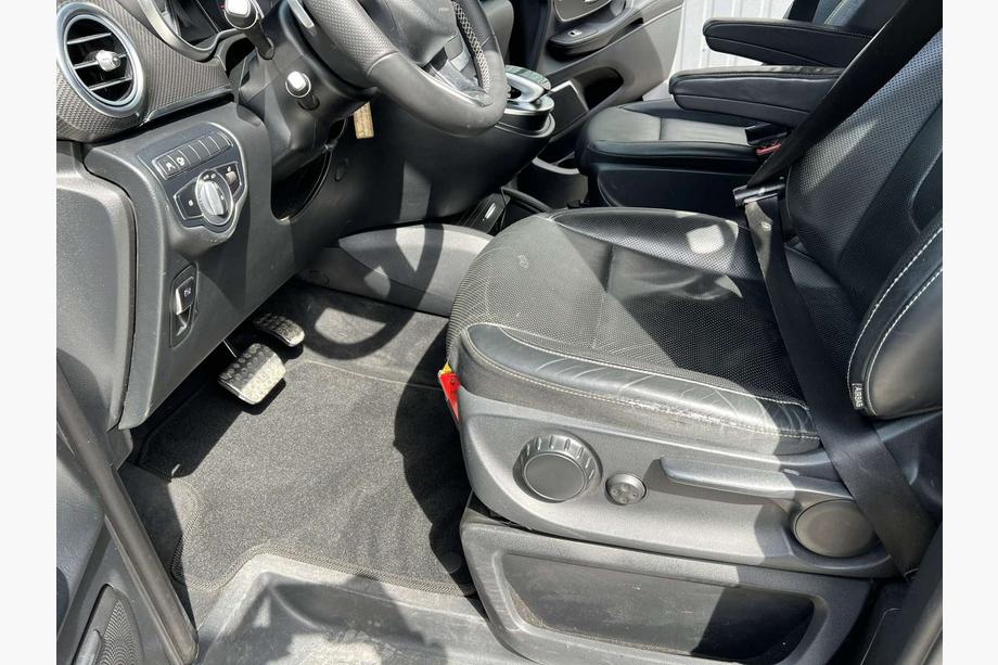 Mercedes Vito/V-klasse W447 2014– Textiele automatten Classic V-class, ExtraLong, 2 zijkanten (Alleen afhalen, volledige interieurset, zwart) Image
