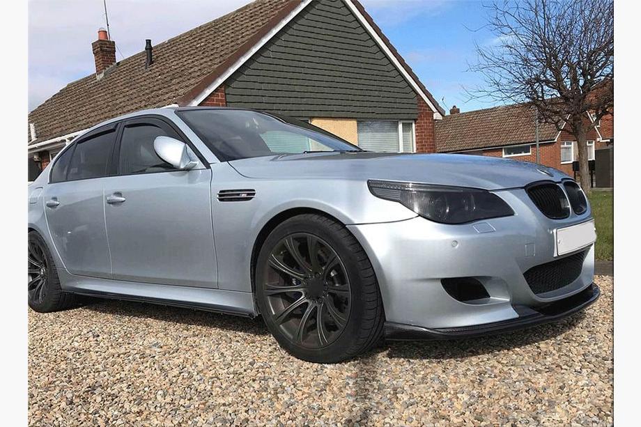 BMW 5 Serie E60/E61 2003–2010 Frontbumper lip (voor M5, carbon) Foto 2