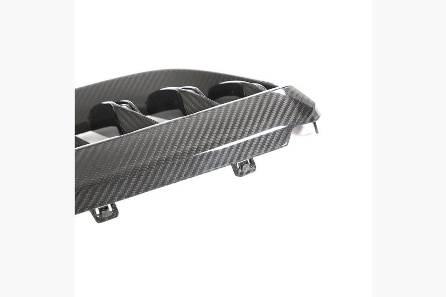 BMW 6-serie G32 2017– M-Look V1 nierroosters (2020-2023, Carbon) Foto 6