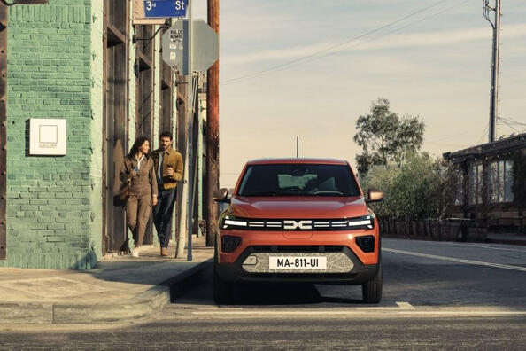 Dacia Spring 2024: обзор van de elektrische stadsauto