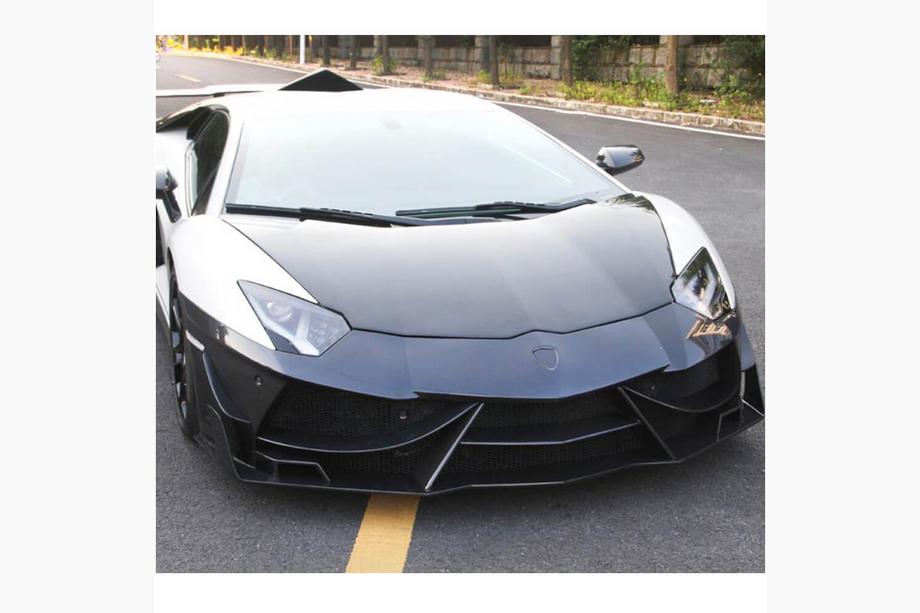 Lamborghini Aventador 2011–2022 Frontbumper lip (carbon) Foto 2