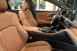 Review van de hybride crossover Toyota Crown Signia foto 6