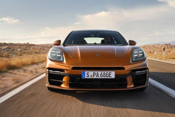 Porsche Panamera Turbo 2024: review van de hybride liftback