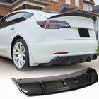 Tesla Model 3 2017– Achterbumper diffuser Carbon V2 (2016-2022) foto 1
