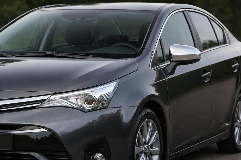 Toyota Avensis 2009–2018 Spiegelkappen (2 stuks, RVS) Foto 1