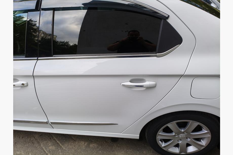 Citroen C-Elysee 2013–2022 Raamomlijsting (RVS) Foto 2