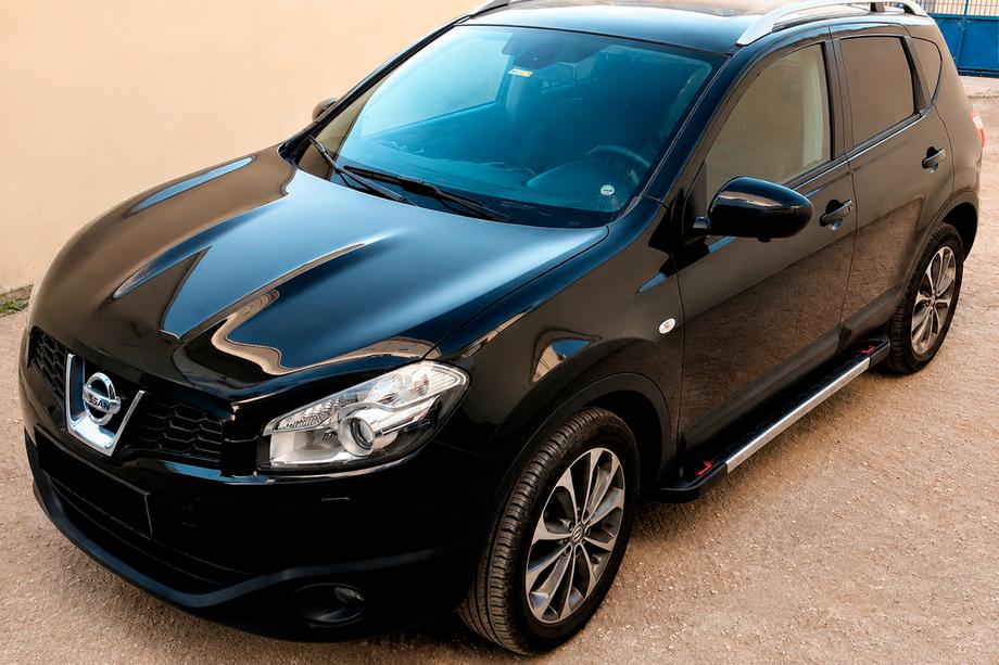 Nissan Qashqai 2007–2010 RedLine V1 side steps (set van 2, aluminium) Image