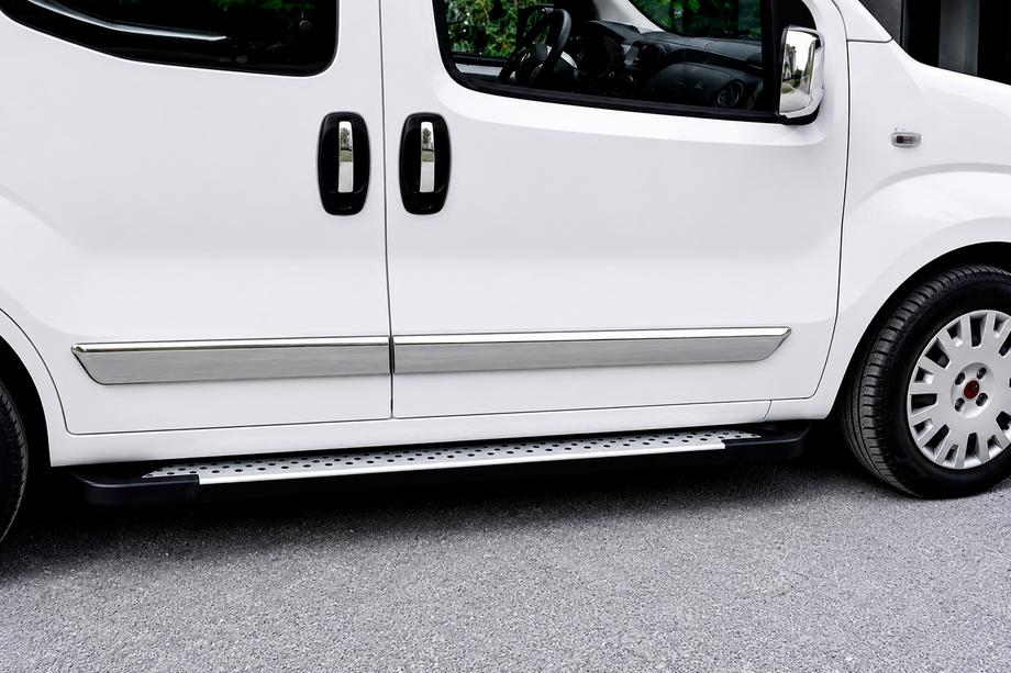 Opel Combo 2012–2018 Zijsteps Allmond Grey (2 stuks, aluminium) Image