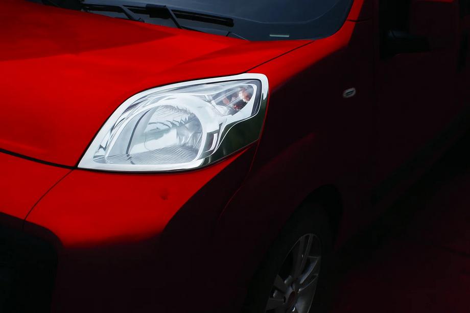 Peugeot Bipper 2008–2017 RVS koplampsierlijsten (set van 2) Image