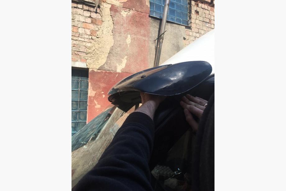 Ford Transit 2000–2014 Voorruitvizier (zwart hoogglans, 5 mm) Foto 3