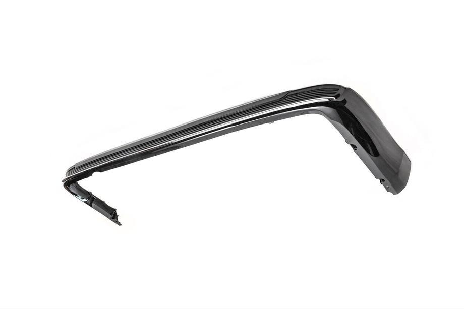 Toyota Land Cruiser 200 2007–2021 Achterdiffuser sierlijst met chroom 2016-2021 (Executive 2019/2021) Witte kleur Foto 5