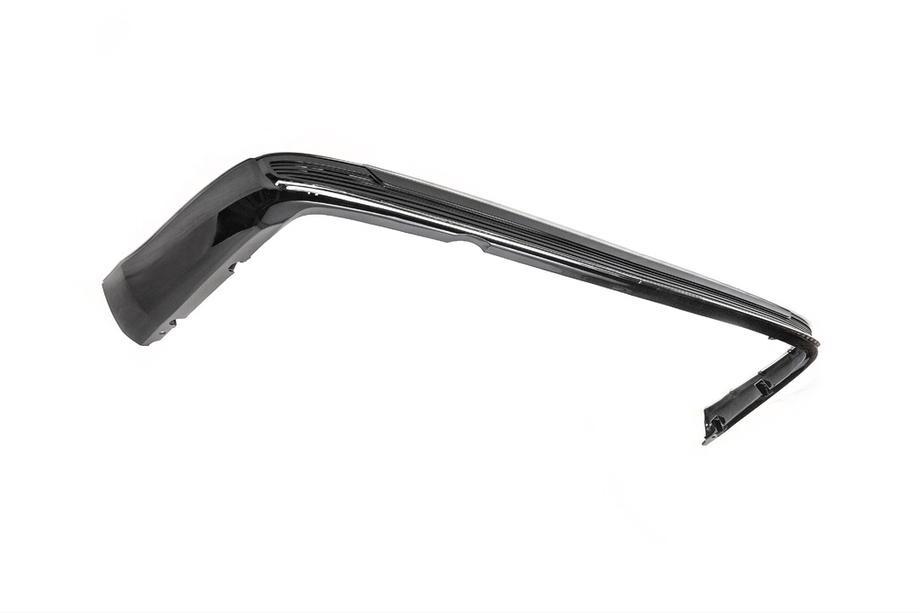 Toyota Land Cruiser 200 2007–2021 Achterdiffuser sierlijst met chroom 2016-2021 (Executive 2019/2021) Witte kleur Foto 6
