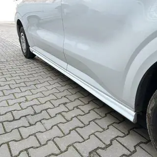 Sideskirts (lange wielbasis, spuitklaar) foto 1