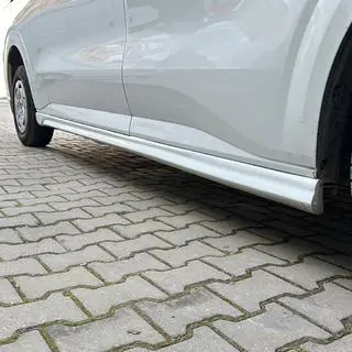 Sideskirts (lange wielbasis, spuitklaar) foto 2