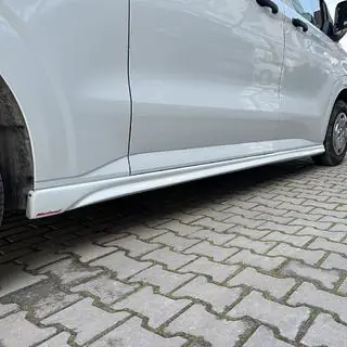 Sideskirts (lange wielbasis, spuitklaar) foto 3