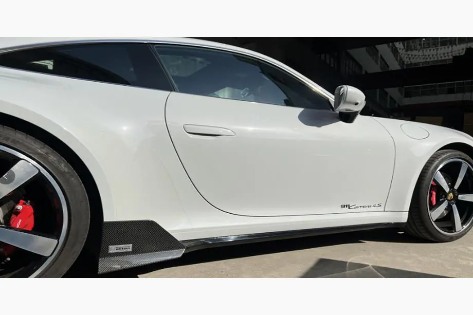 Porsche 911 (992) 2018– Sideskirts Image