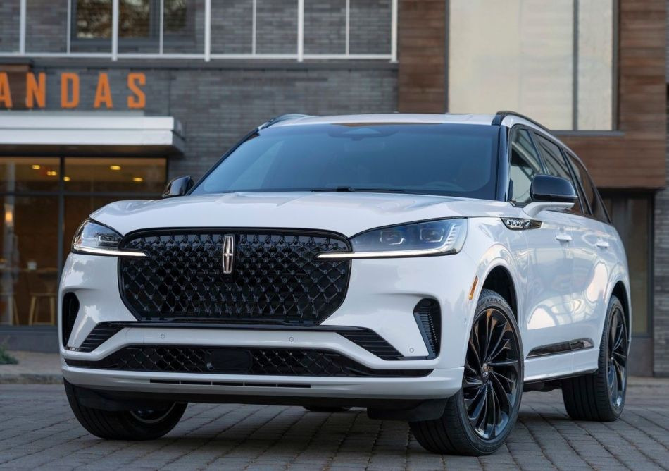 Vernieuwde Lincoln Aviator: specificaties, uitvoeringen en design