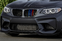 BMW 2-serie F22/F23 2014–2021 Nierenroosters M-Look (M-Color met chromen rand) foto 1