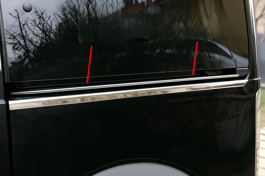 Ford Connect 2002–2006 RVS sierlijst voor schuifdeurrail Foto 1