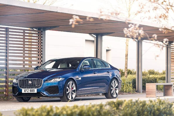 Jaguar XF (X260): review van een stijlvolle premium sedan Foto 4