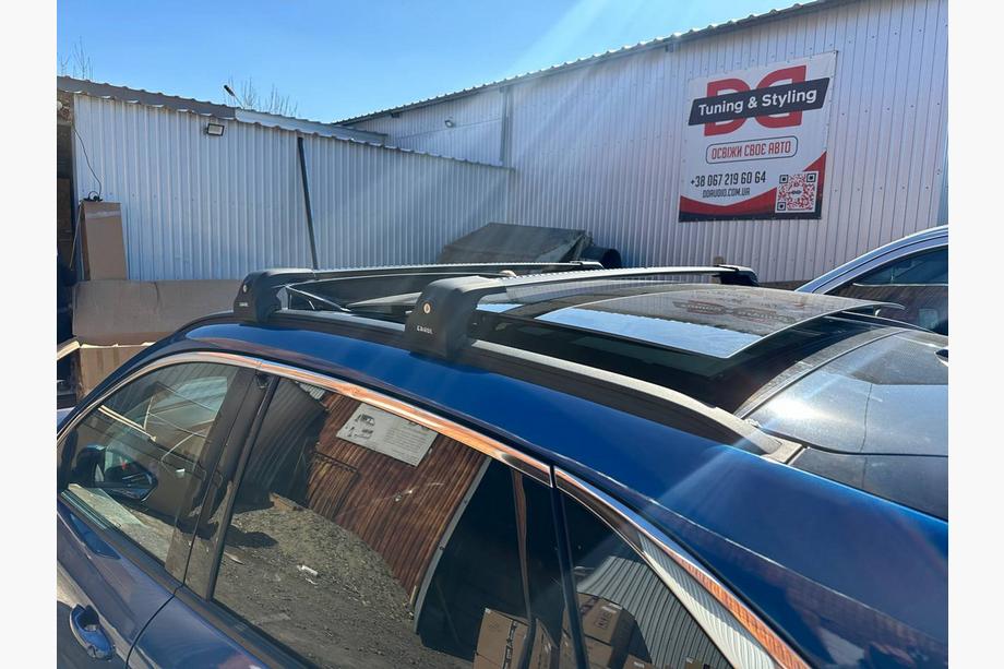 Ford Kuga/Escape 2019– Afsluitbare dwarsdragers voor geïntegreerde dakrails Ecem V2 (2 stuks) Foto 2