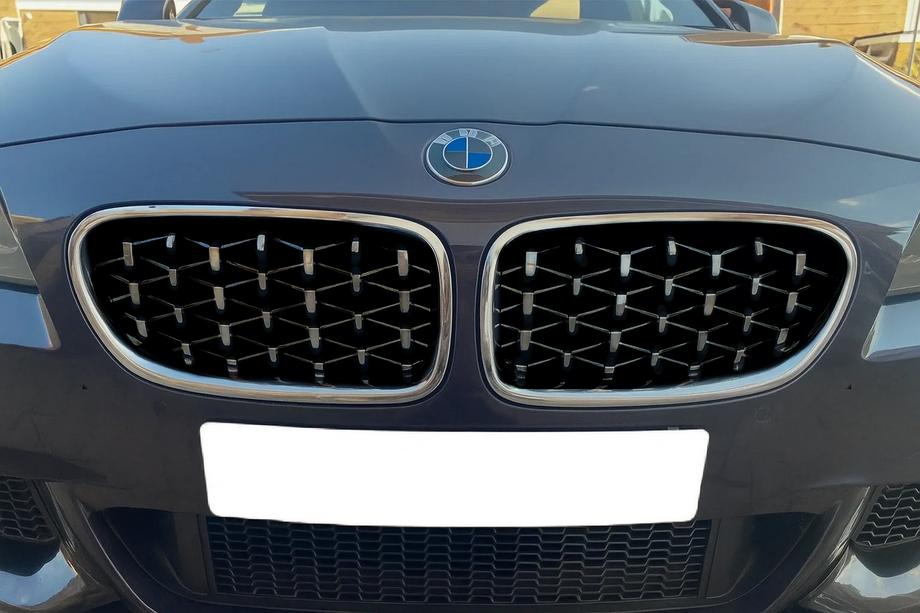 BMW 5 Serie F10/F11 2010–2016 Nierengrille Diamond Silver (chroomrand) Foto 1