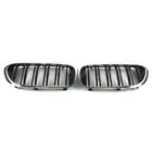 BMW 5 Serie G30/G31 2017–2023 Niergrilles M-Look (2017-2020, hoogglans zwart met chromen rand) foto 4