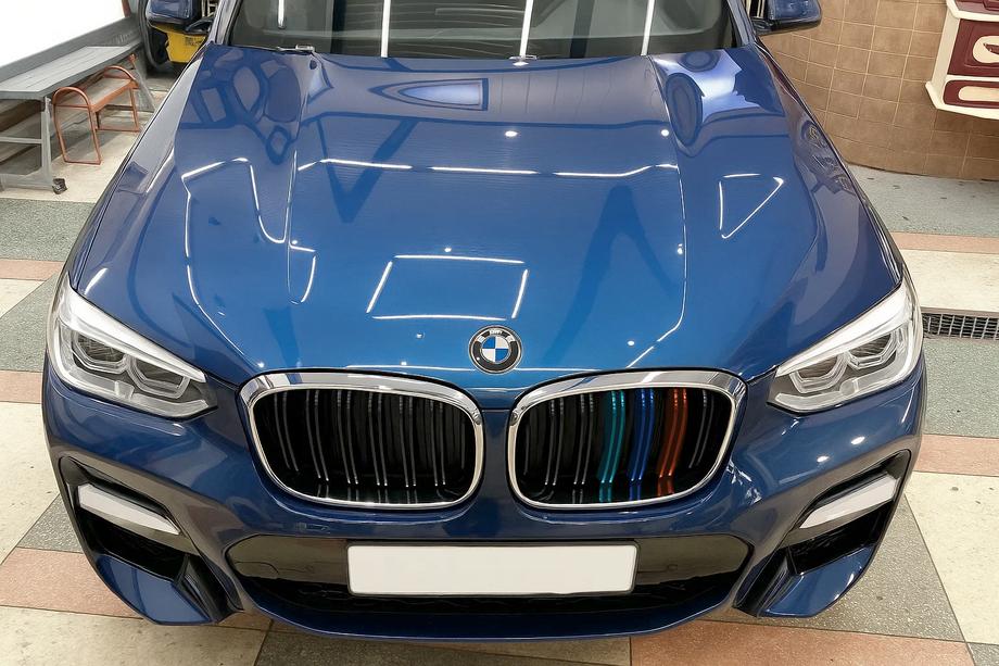 BMW X3 G01 2018– M-Look nierroosters (2018-2021, M-Color met chromen rand) Image