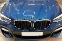 BMW X4 G02 2018– M-Look nierroosters (2018-2021, M-Color met chromen rand) foto 1