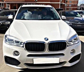 BMW X5 F15 2013–2018 M-Look nierroosters (hoogglans zwart met chroomrand) foto 5