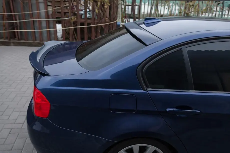 BMW 3-serie E90/E91 2005–2011 PSM-Style spoiler (voor E90, hoogglans zwart) Image