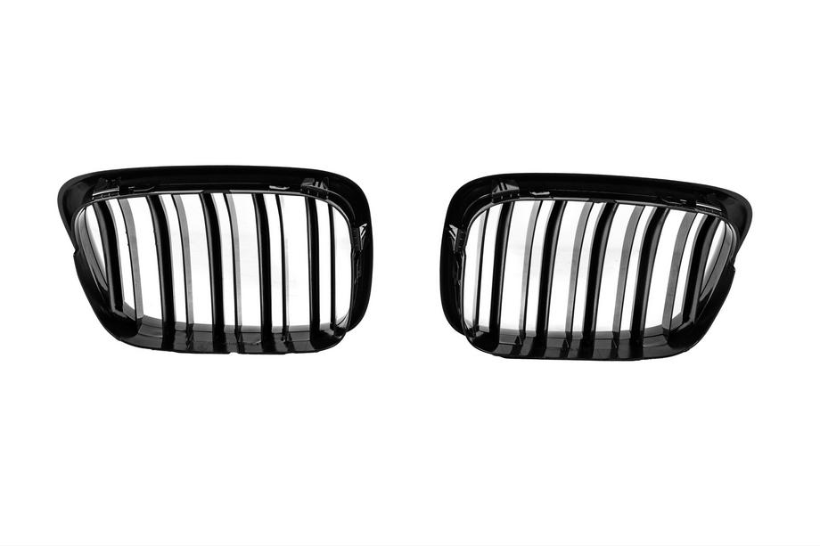 BMW 5 Serie E39 1996–2003 M-Look nierroosters (2000-2003, hoogglans zwart) Foto 5