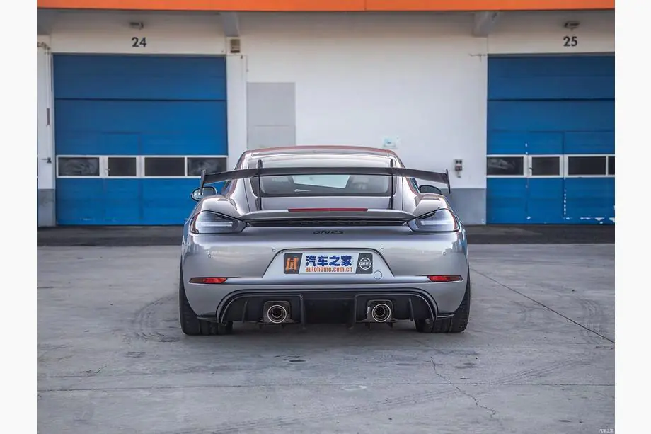 Porsche Boxster/Cayman 982 (718) 2016– GT4 RS spoiler Image
