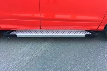 Ford Kuga/Escape 2013–2019 Side steps Allmond Grey (set van 2, aluminium) foto 6