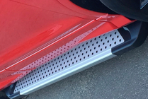 Ford Kuga/Escape 2013–2019 Side steps Allmond Grey (set van 2, aluminium) Met zwarte deurlijsten foto 9