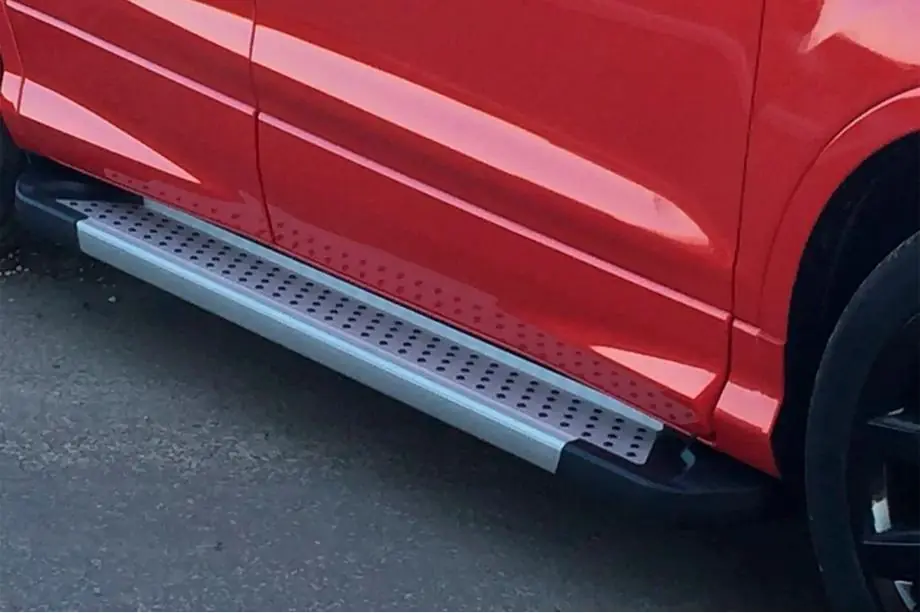 Ford Kuga/Escape 2013–2019 Side steps Allmond Grey (set van 2, aluminium) Image