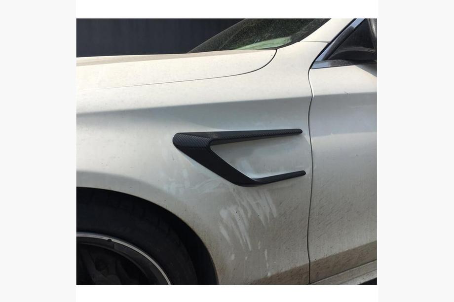 Mercedes C-klasse W205 2014–2021 Carbon voorspatbord lijsten (voor SD C63 AMG 2015-2019, Carbon) Foto 4